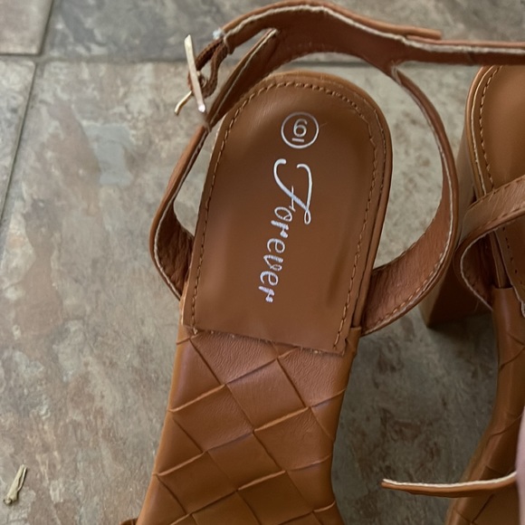 Forever 21 Brown heels - Picture 5 of 5